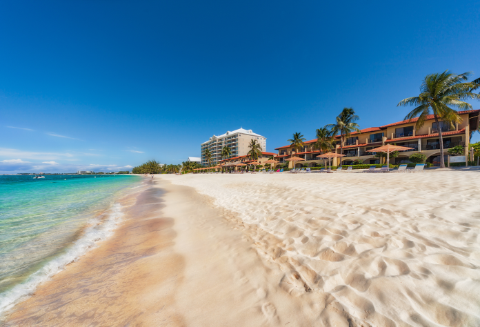 The decline was driven by a sharp drop in the prices of Seven Mile Beach properties (Photo: iStock / Jan-Schneckenhaus))