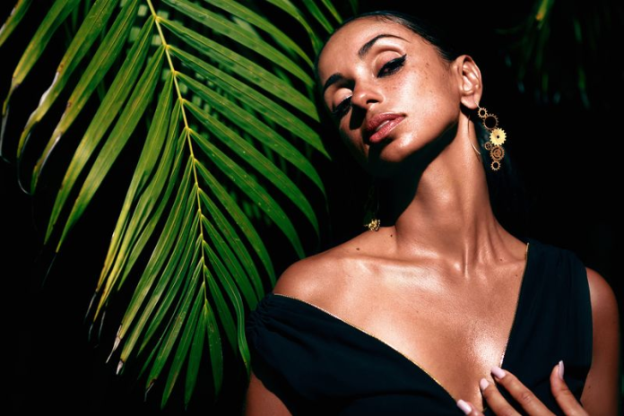 US R&B singer Mýa will perform at the inaugural Summer Splash Music Festival on 14 August (Photo: Supplied by Premier Productions)
