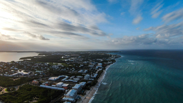 The possibility of a new development plan has renewed discussion around Cayman’s growth trajectory (Photo: Unsplash / Jack Lajoie)